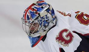 Bei kürzeren kinn, wie bei kindern empfehlen wir den bauer 2100 junior helm. Torwart Legende Petr Cech Wird Bei Eishockey Debut Zum Helden