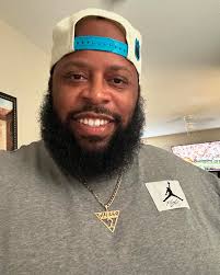 Happy Sunday! 😎 #kotd Jordan 9 powder blue (2024 retro). What are your  favorite Jordan 9's? #bigalkicks #igsneakercommunity #1994 #jordan9  #airjordan #jaysfordays