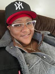 New haircut! New in this group Hope to find new friends and more!