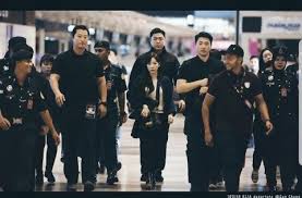 Enter Talk Taeyeon After Her Incident With The Bodyguard Last Time Taeyeon Taeyeon Fashion Girls Generation