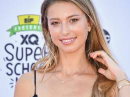 Reed also attended stanford where he researched cancer. Eve Jobs The Heiress Of Steve Jobs Gustavo Mirabal Castro