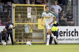 Florian kohfeldt (born 5 october 1982) is a german football manager who manages werder bremen. Florian Neuhaus Not Guaranteeing Gladbach Stay