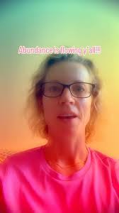 Jacquelyn Mckay's Instagram, Twitter & Facebook