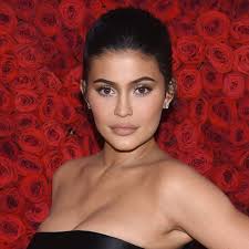 At age 14 in 2012, she collaborated with the clothing brand pacsun, along with her sister kendall, and created a. Kylie Jenner Popsugar Celebrity