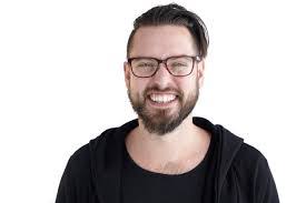 Janet Pollock's Instagram, Twitter & Facebook