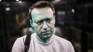 Я, конечно, понимаю, что, снявши голову, по. Aleksej Navalnyj Obratilsya V Policiyu Posle Napadeniya V Moskve Novosti Proisshestviya Kommersant