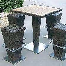 compact hi high table and stools in braided and high quality resin uv resistant mobilier de jardin design mobilier jardin meuble jardin