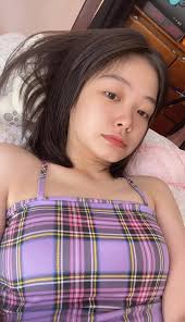 Hello.,., No stream need to fix my passport ;-; anyone who knows what to do  if i dun have any valid id? 🥲 Btw, thanks to Catt & Co. for my skincare