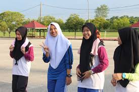 Ada yang keluarkan soalan macam ni. Kolej Vokasional Pertanian Teluk Intan Aktiviti