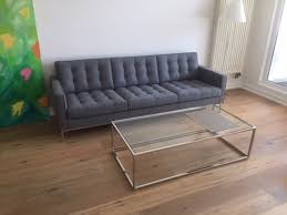 Niektóre modele mają zabudowane pojemniki na. 3 Sitzer Sofa Von Florence Knoll Bauhausberlin Bauhausdesign Mobel