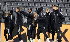 Borussia dortmund spielt gegen beşiktaş jk am 7. U Ugjjyubqugfm