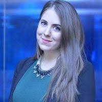 Kim Biondi's Instagram, Twitter & Facebook