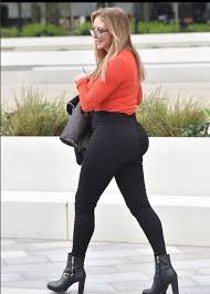 Carol vorderman has revealed that during a trip to ascot, she was open all areas following an awkward wardrobe malfunction. Carol Vorderman Shares Secret Booty Workout After Denying She S Had Bum Implants Heart