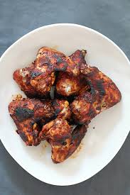 Hähnchen aus der pfanne nehmen, mit salz und pfeffer abschmecken und dann in alufolie einwickeln. Chicken Wings Chipotle Blogserie Ein Ganzes Huhn Und Was Ihr Daraus Machen Konnt Teil 3 Arthurs Tochter Kocht