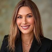 200+ "Holly D." profiles