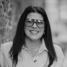 Melanie Guinn's Instagram, Twitter & Facebook