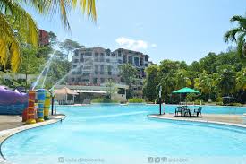 The resort offers a variety of incredible conveniences for a traveler, be it for business or leisure. Pengalaman Team Building Di Klana Resort Seremban Lovely Bee