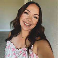 Lacey Laughlin's Instagram, Twitter & Facebook