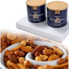 Who makes hunter mix nut southern style? 5 Pounds Of Gourmet Nuts Squirrel Brand 2 40 Oz Canisters Original Traveler S Mix Ships Free 13 Deals