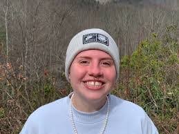 Kristen Meeks's Instagram, Twitter & Facebook