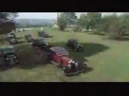 My mama always told me that miracles happen every day. Lady Henderson Prasentiert Film 2005 Moviepilot De