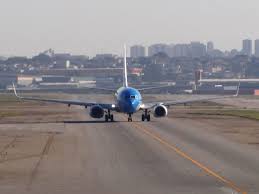 This saturday at 2 am our 12th flight to russia in search of new doses of sputnik v vaccine. Llegan Mas Vacunas Sputnik V En El Undecimo Vuelo De Aerolineas A Moscu Alnnews