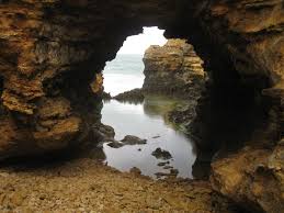 A Magic Spot Through The Arch To The Wild Sea The Grotto Along The Great Ocean Road Near Warrnambool Vict Australian Holidays Australia Travel Australia