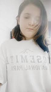 Sophie Wardlaw's Instagram, Twitter & Facebook