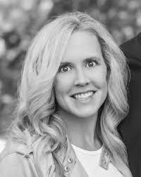 Paula Trapp's Instagram, Twitter & Facebook