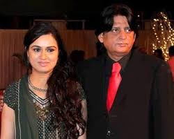 Padmini Kolhapure Family Husband Son Daughter Father Mother Marriage Photos Biography Profile Padmini kolhapure shocked the entire country when instead of offering a traditional indian welcome miss brazen kissed prince charles on lips upon his arrival to india in the eighties.