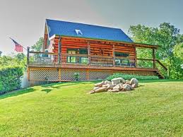 This cabin features barbecue grills. Claytor Lake Vacation Rentals Claytor Lake Virginia Vacation Rental Deals On Lake Rentals Beach Houses Condos Cabins Villas By Vacaguru Com