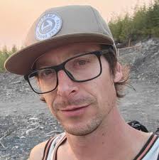 This merchant is full 👍 #squat #lifting #gym #powerlifting #squats