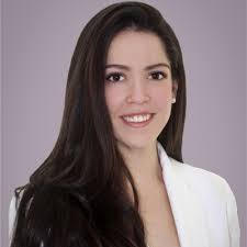 Me alegra compartir que me han ascendido al puesto de Director de…