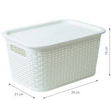 Die bestellen sie am besten gleich zum wickeltisch mit dazu: Tatkraft Petit Stilvolle Stapelbare Aufbewahrungskorb Mit Deckel Weiss Rattan Optik 6l Amazon De Aufbewahrungskorbe Aufbewahrung Aufbewahrungskorb Mit Deckel