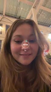 Claudia Bernstein (@claudbernstein)