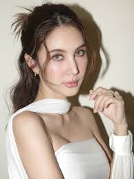 ALAN' BEAT OF #ALANpasawee @alan.busofficial 'BB' MUSIC VIDEO Make up  @pugkyy #pugkybeauty Asst. @earththira Hair @ritz_angel_xx Stylist  @teephasux Photographer @milqp.ntp #BUS_BB #BUSbecauseofyouishine  #SONRAYMUSIC