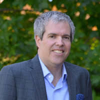 100+ perfiles de «Winterfield»