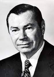 Ofelia Walsh's Instagram, Twitter & Facebook