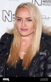 Daisy Robbins's Instagram, Twitter & Facebook