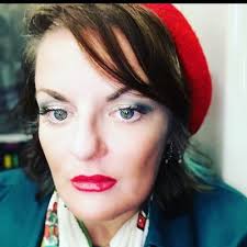 Tracy Kearney (@TkKearney)