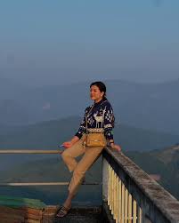 Thianpa @isaak_chhakchhuak leh @nuteikhalthang inneih ni hlimthla . . Top  and puan by #james leh ka nu🤩