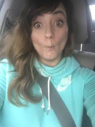 Claudia Landeros (@Mouthitoff)