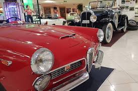 El cadillac eldorado es uno de los coches americanos más icónicos. Entrada Al Museo De Coches Antiguos De Malta MellieÄ§a 2021 Viator