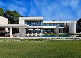Create a warm modern home. Modern Beach Homes Modern Exterior Design