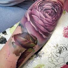Ranunculus Tattoo By Lianne Moule Tattoos Rose Tattoos Flower Tattoo Designs