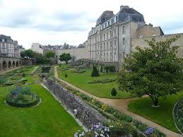 Morbihan Vannes Chateau De L Hermine French Castles Chateau De Sully Photo Tour