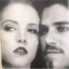 True Elvis Fan 4Life 🕺🎸🎤 в X: „🌹🌹 Elvis' granddaughter model and  actress @RileyKeough shared these rare photos last night via her Instagram.  This is her mother Lisa Marie Presley and her