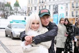 Ukrainian singer and actress from the city of burshtyn. Mika Nyuton Biografiya Foto Lichnaya Zhizn Slushat Pesni Onlajn 2021