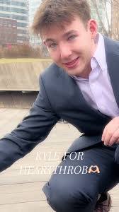 Kyle Gearheart's Instagram, Twitter & Facebook