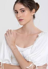 Buy DUCHESS JEWELS Edith Cross 14k Yellow Solid Gold Bracelet 2025 Online